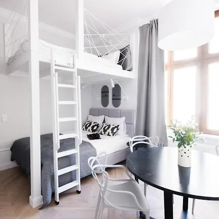 Homewell Wilson Park Ii Apartment Poznan